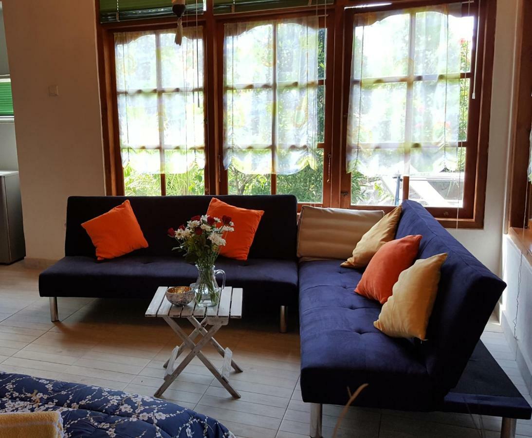 Villa Lumbalumba Lovina Exteriör bild