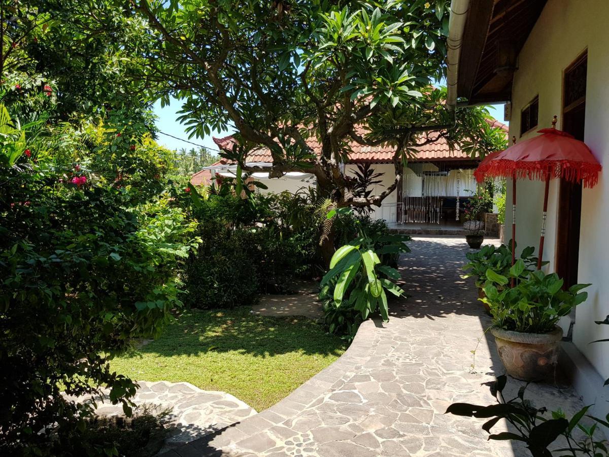 Villa Lumbalumba Lovina Exteriör bild